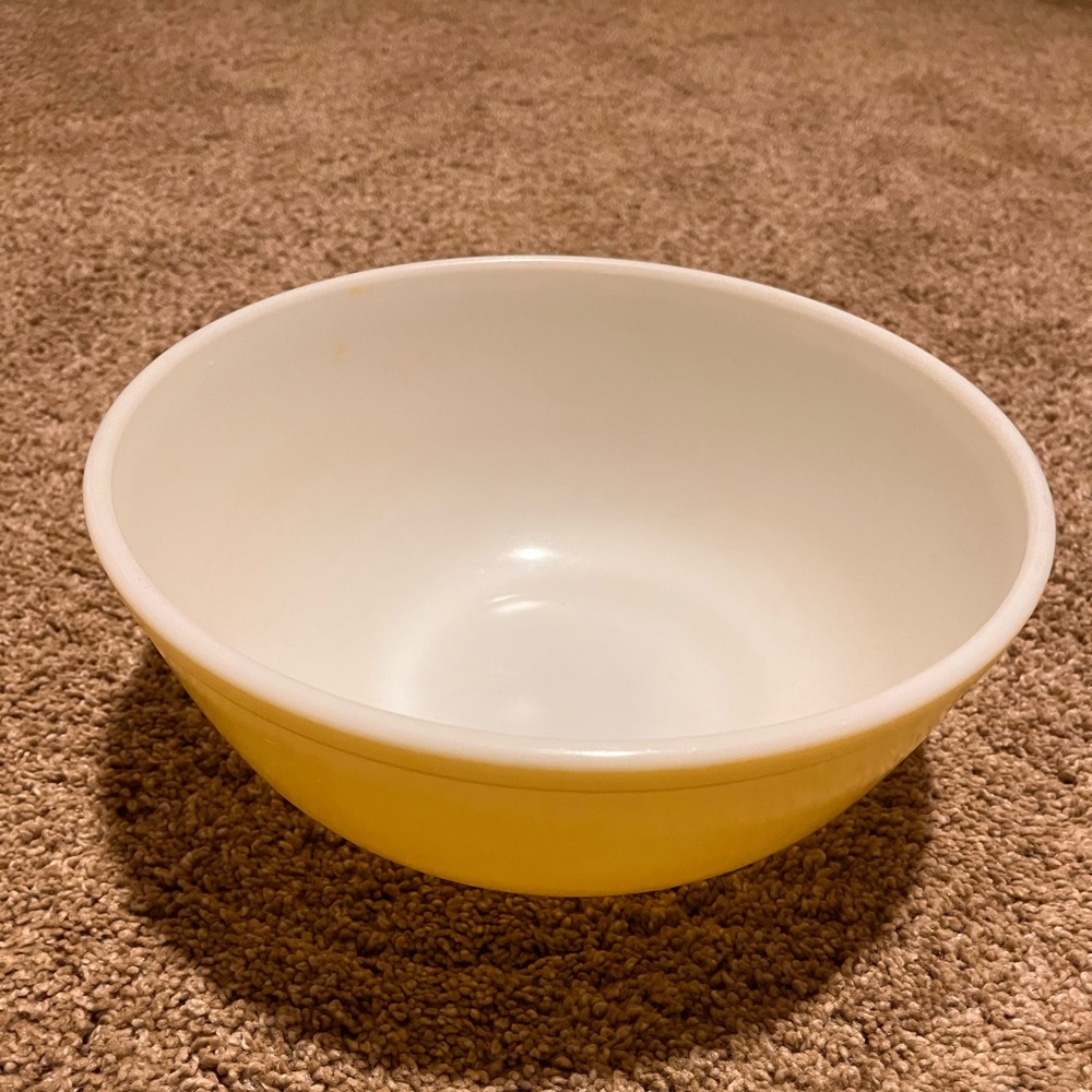 Pyrex Yellow and White Mixing Bowl